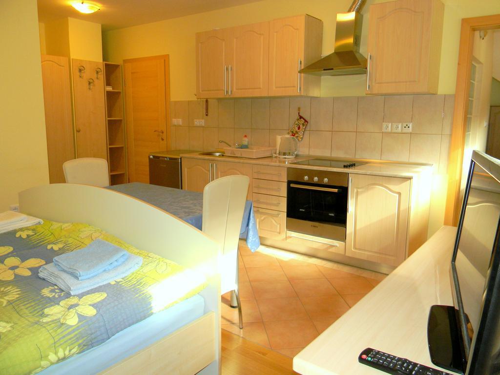 Villa Tourist Farm Kolar Ljubno Zimmer foto